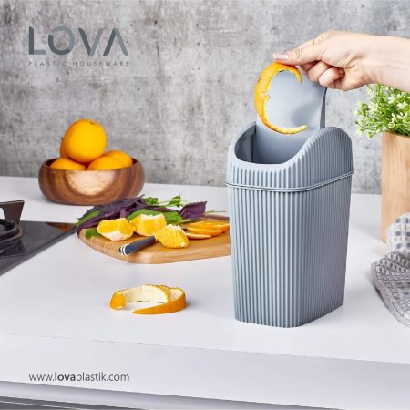 دلو نفايات مكتبي 2.5 لتر