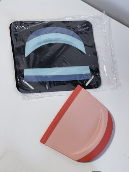 قطعة قوية من السيليكون لتلم كل شي للعجين للكريما