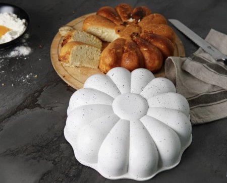 قالب الفطيرة وردة