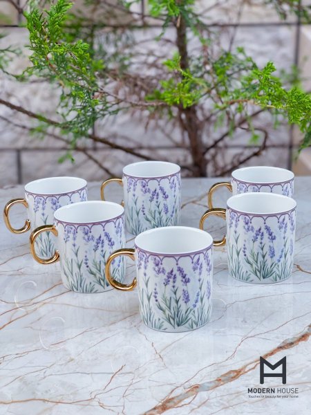 كوب نسكافيه بعدة نقشات